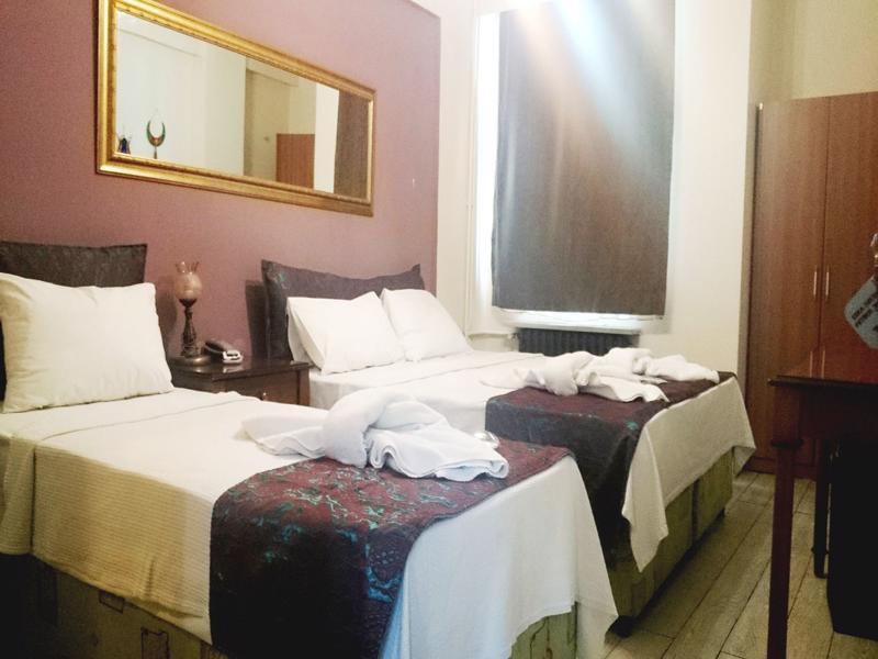 Esra Sultan Petrol Hotel Стамбул Экстерьер фото